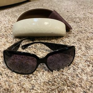 Coach Sunglasses w/case & cleaning cloth